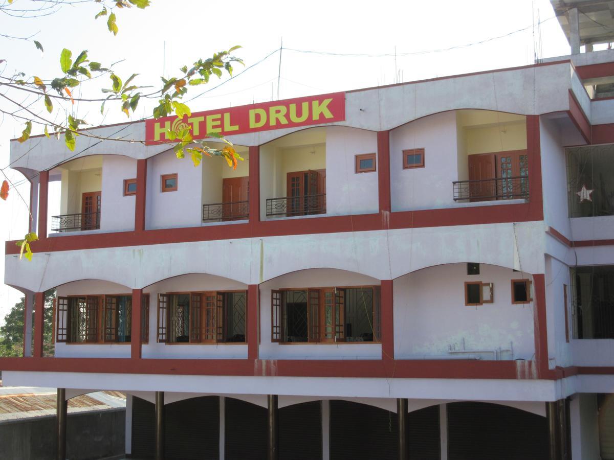 Hotel Druk Bhalukpung エクステリア 写真