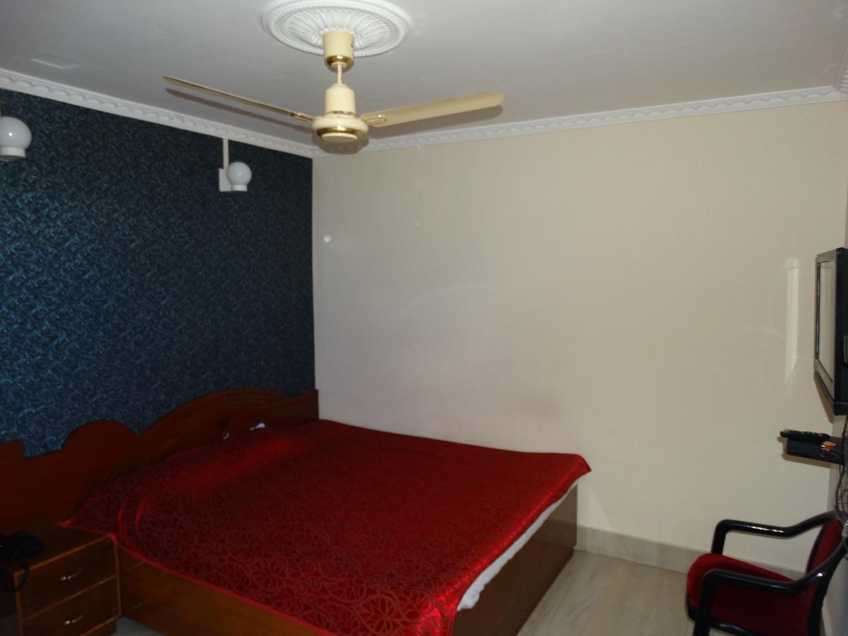Hotel Druk Bhalukpung エクステリア 写真